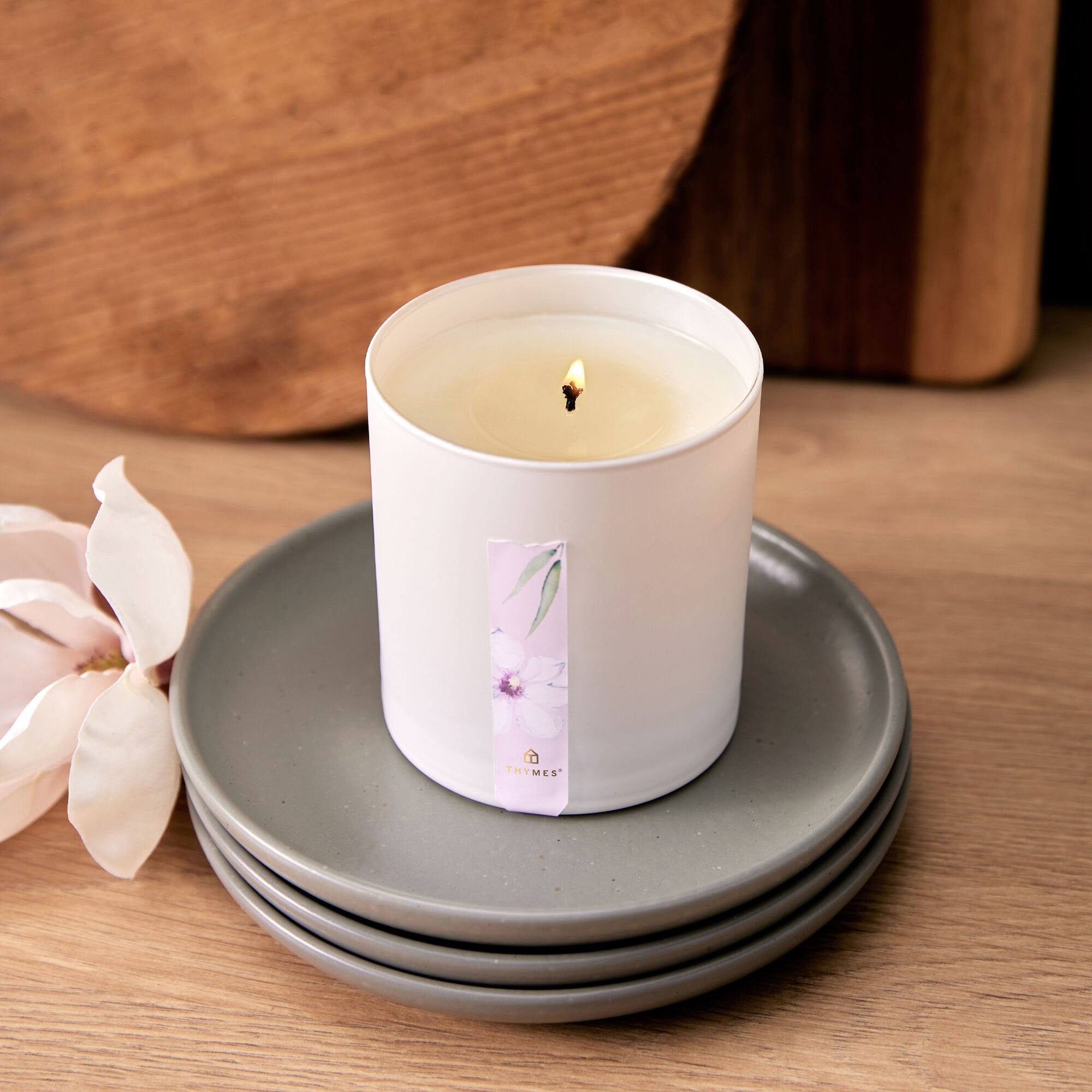 Magnolia Willow Poured Candle - Image 2
